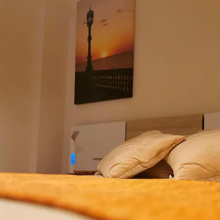 Quiero شقة كاديز