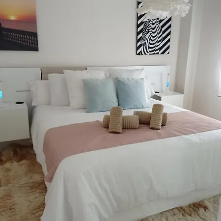 شقة Quiero كاديز