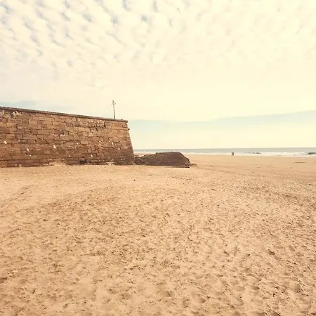 Quiero شقة كاديز